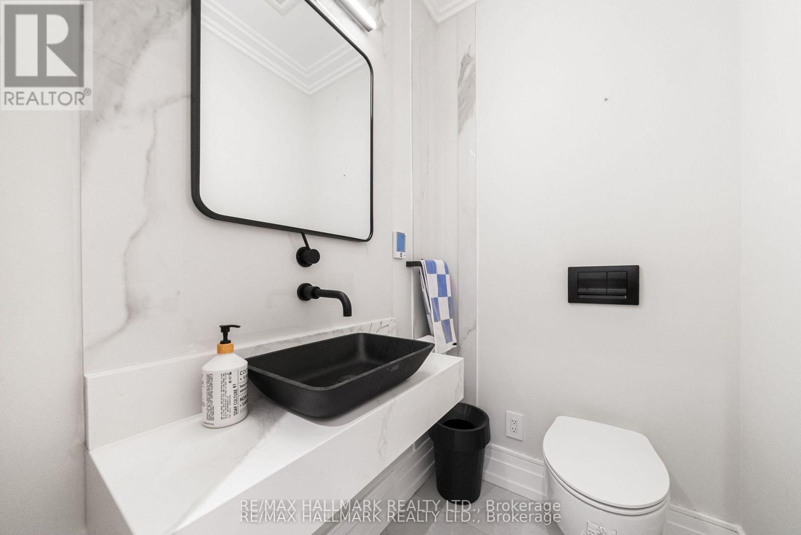 26 Carey Road, Toronto, Ontario  M4S 1N8 - Photo 18 - C13465466