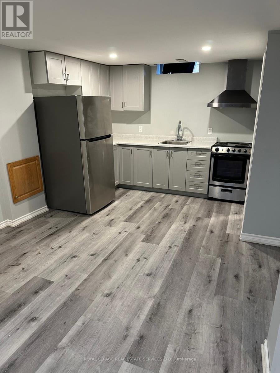 Bsmnt - 665 Cowan Circle, Pickering, Ontario L1W 3K6 - Photo 1 - E13476176
