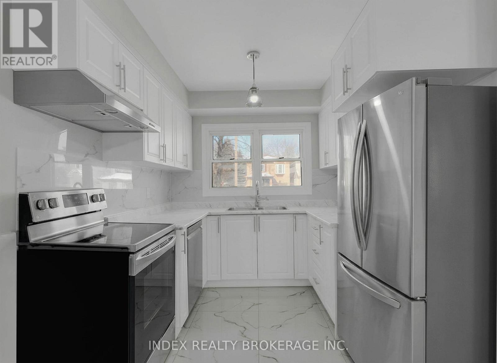 23 Drew Court, Whitby, Ontario  L1N 8X6 - Photo 7 - E13476340