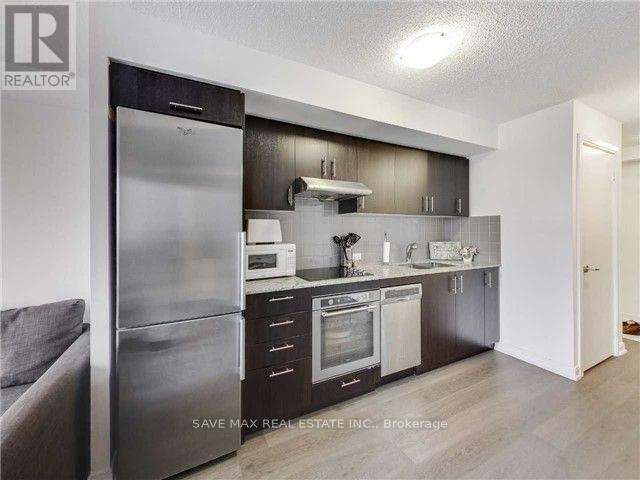 1909 - 255 Village Green, Toronto, Ontario  M1S 0L3 - Photo 3 - E13476444