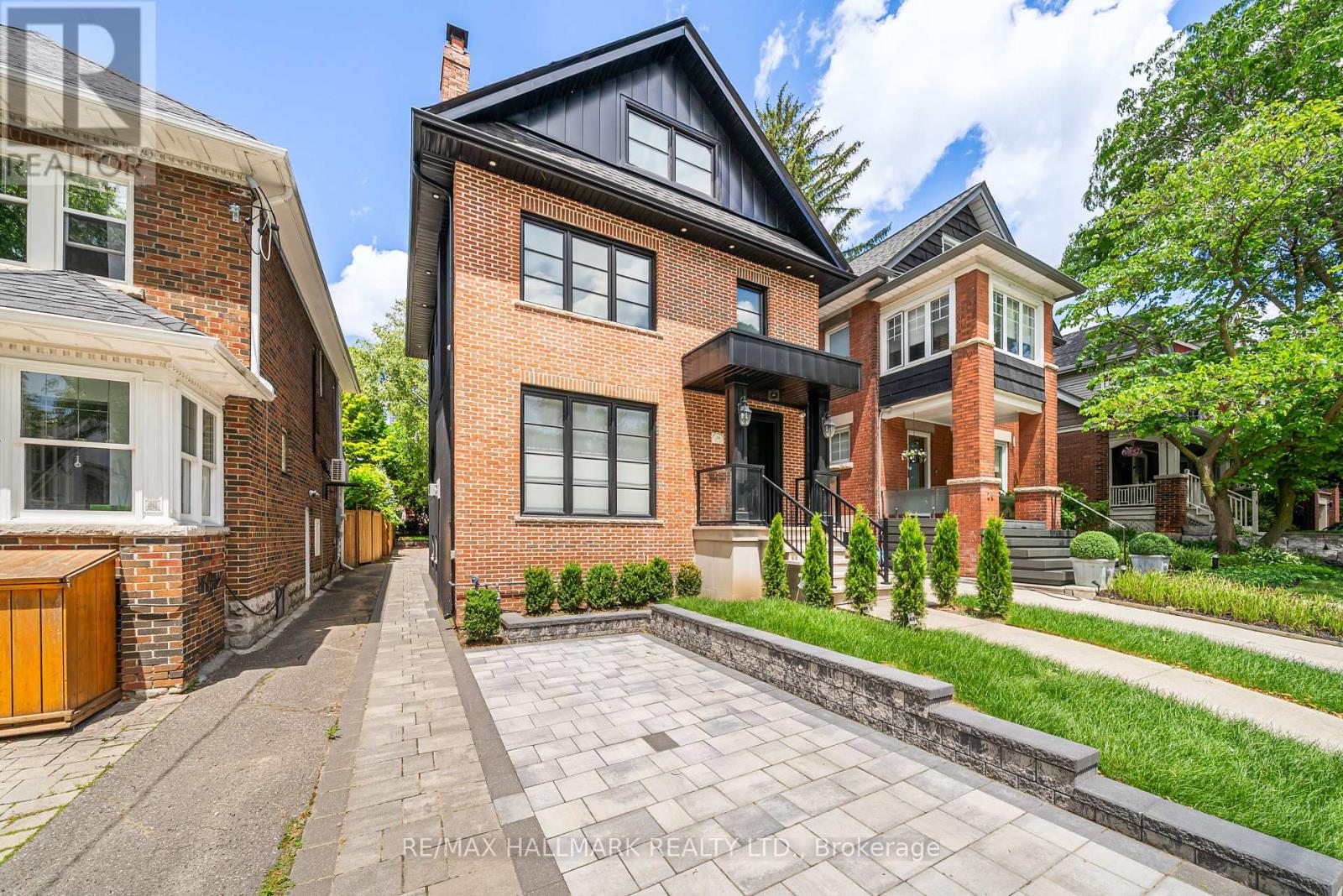 26 CAREY ROAD, Toronto, Ontario