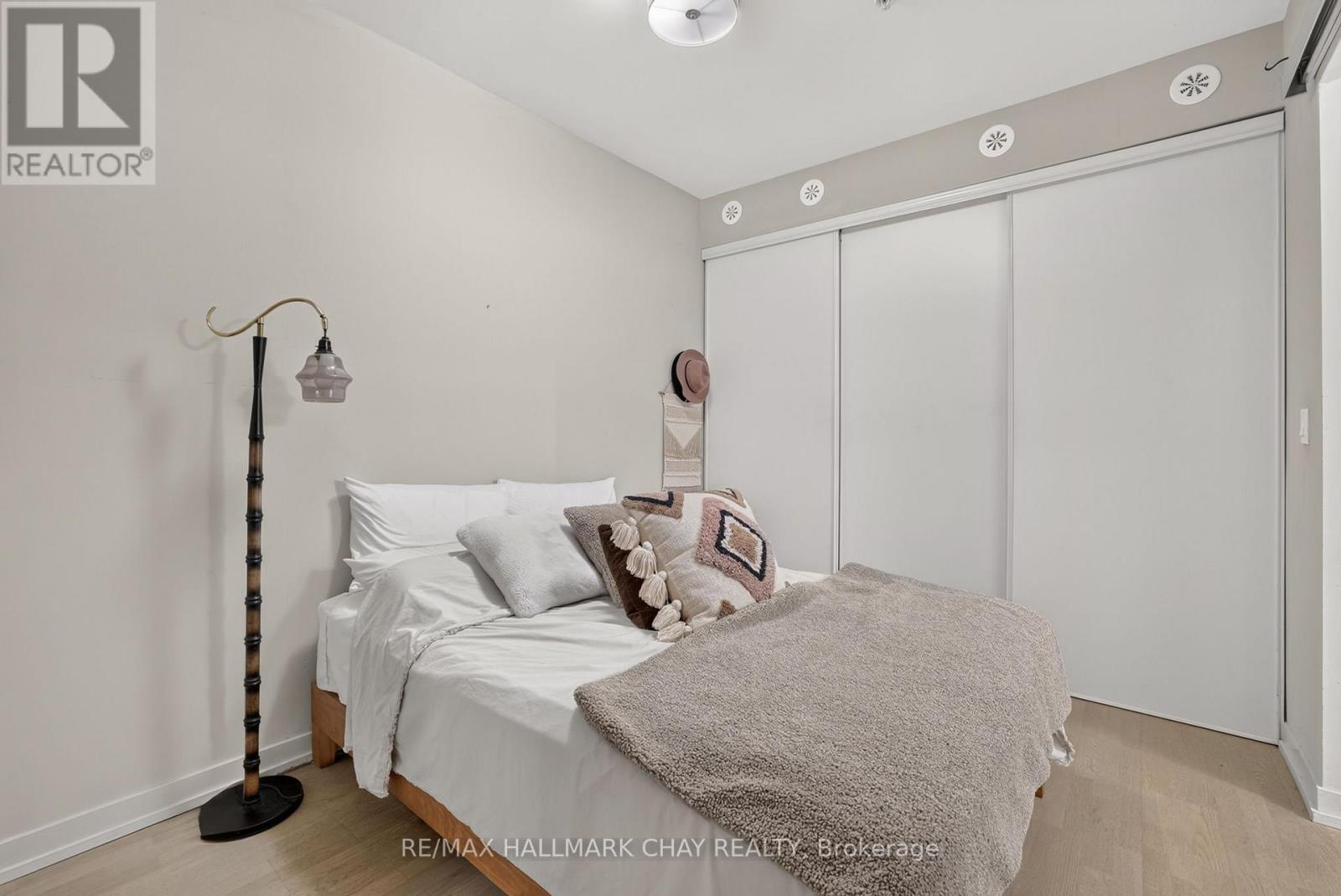 52 - 140 Broadview Avenue, Toronto, Ontario  M4M 2G2 - Photo 10 - E13476694