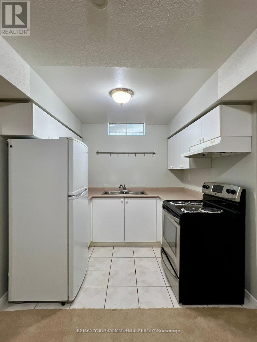 65 Dakin Drive S, Ajax, Ontario  L1T 2S5 - Photo 5 - E13476702