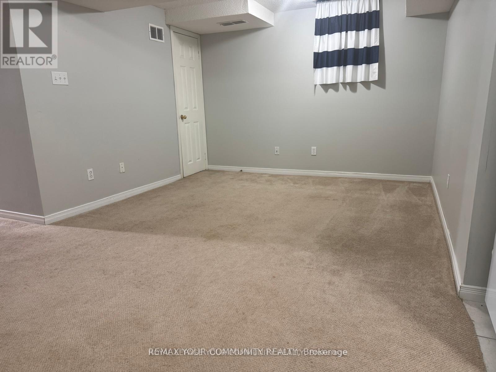 65 Dakin Drive S, Ajax, Ontario  L1T 2S5 - Photo 3 - E13476702