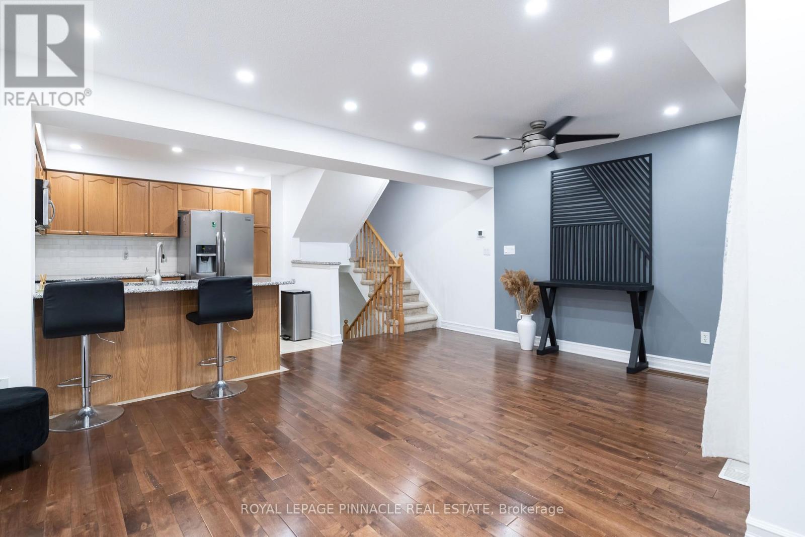 17 Thornharrold Street, Ajax, Ontario  L1S 0B5 - Photo 6 - E13476724