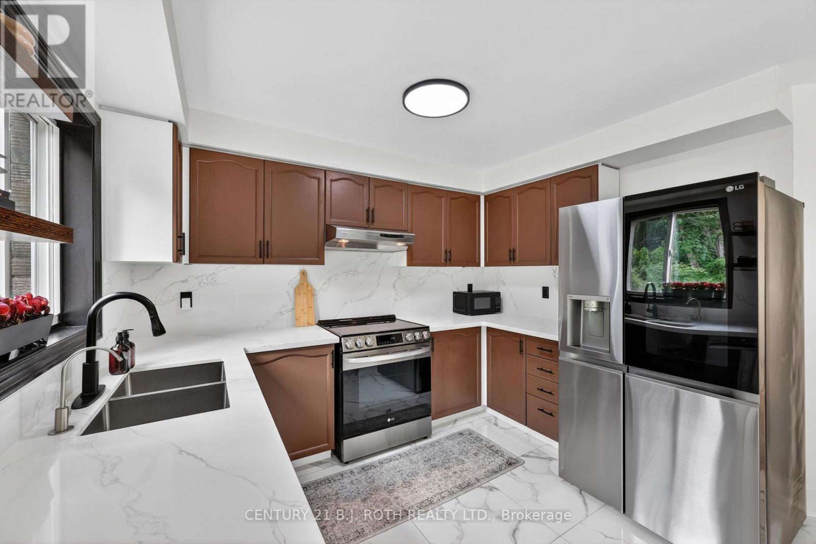 1077 Corrie Street, Innisfil, Ontario  L9S 1T7 - Photo 23 - N13446308