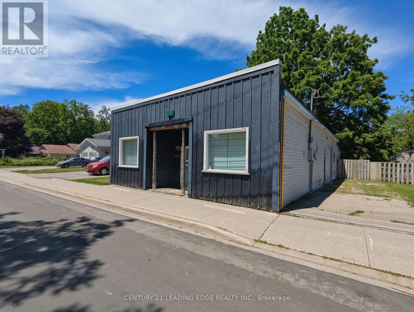 916 LAKE DRIVE, Georgina, Ontario