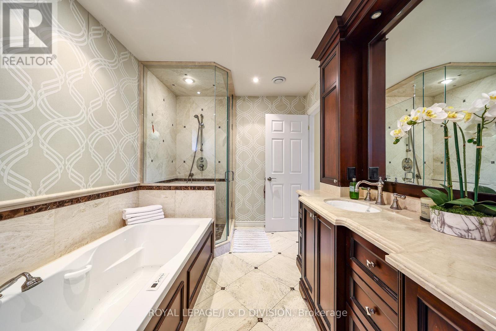 20 Carnegie Crescent, Markham, Ontario  L3T 5H1 - Photo 30 - N13476068