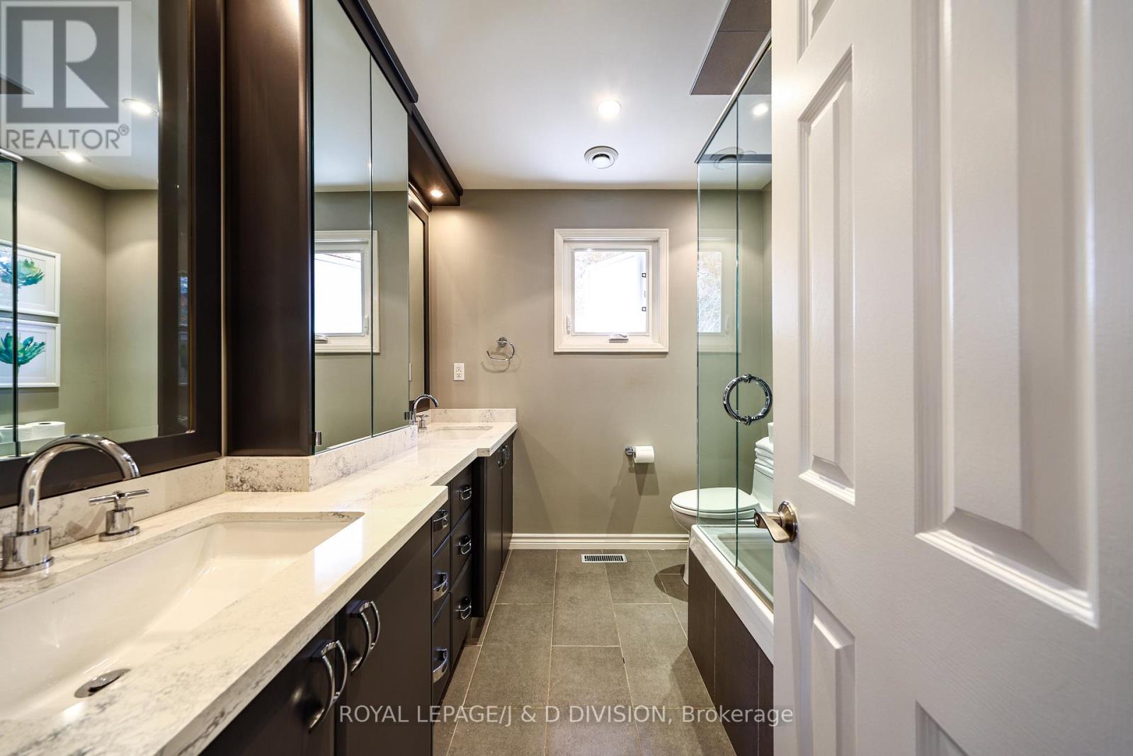 20 Carnegie Crescent, Markham, Ontario  L3T 5H1 - Photo 35 - N13476068