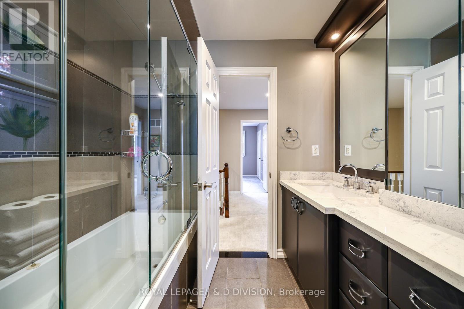 20 Carnegie Crescent, Markham, Ontario  L3T 5H1 - Photo 36 - N13476068