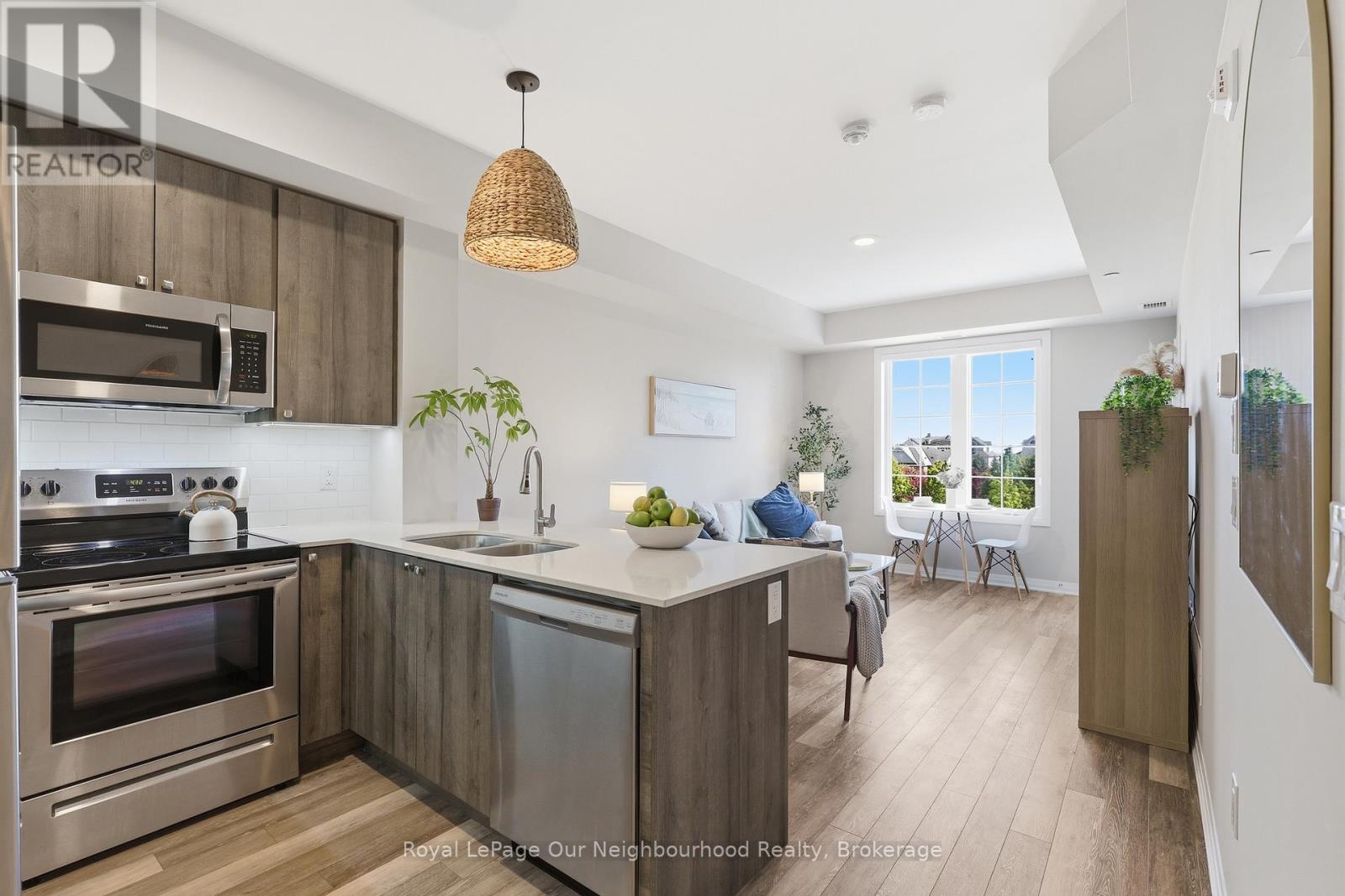 312 - 65 Shipway Avenue, Clarington, Ontario  L1B 0B7 - Photo 4 - E13476494