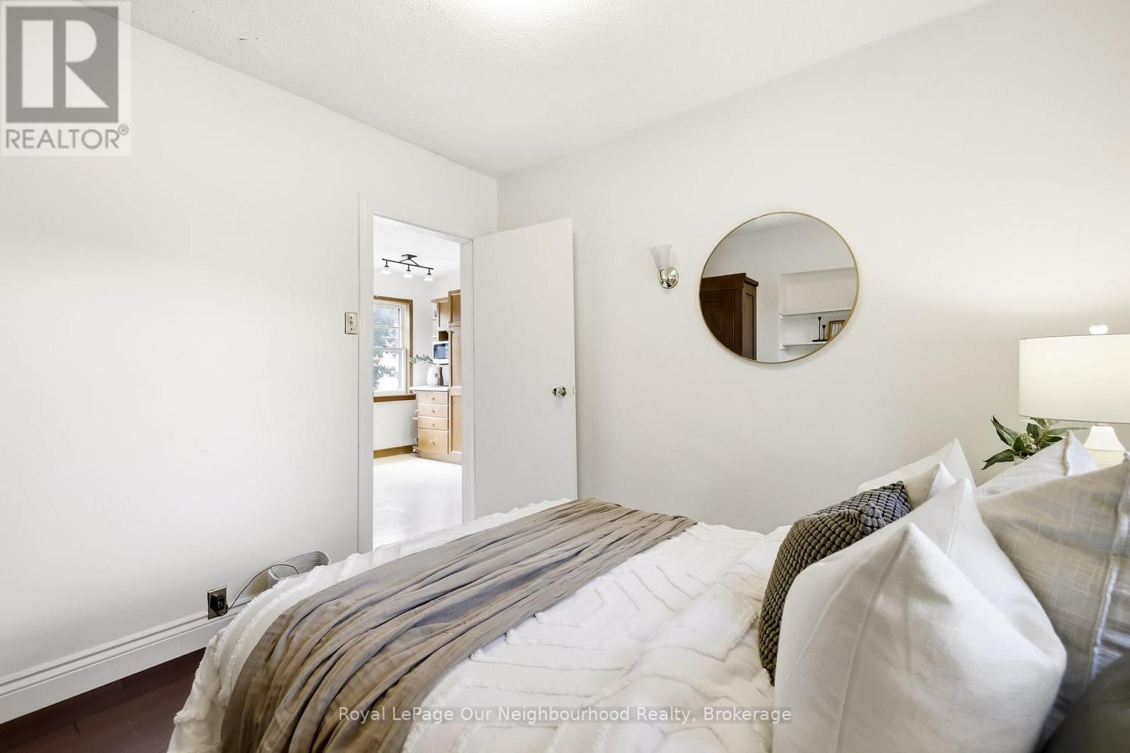 329 Perry Street, Whitby, Ontario  L1N 4C2 - Photo 19 - E13476578