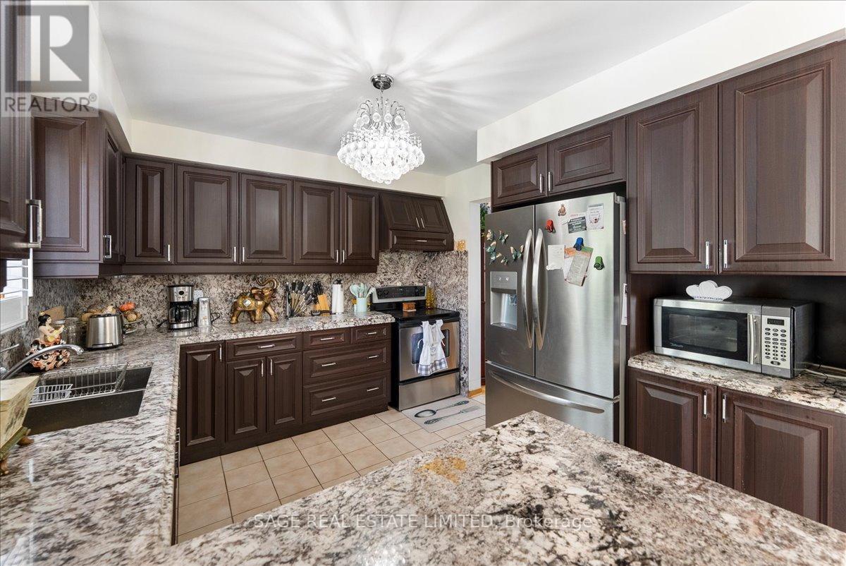 116 Butterfield Crescent, Vaughan, Ontario  L6A 1J3 - Photo 13 - N13476202