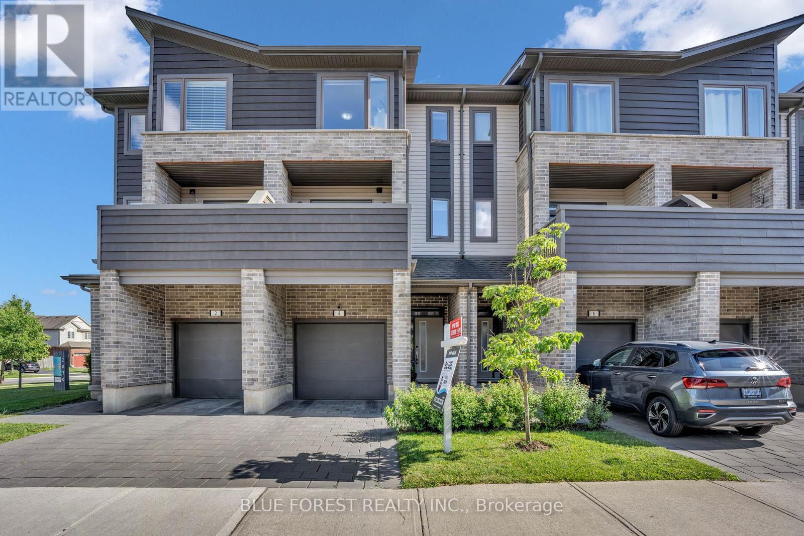 4 - 2070 MEADOWGATE BOULEVARD, London South, Ontario