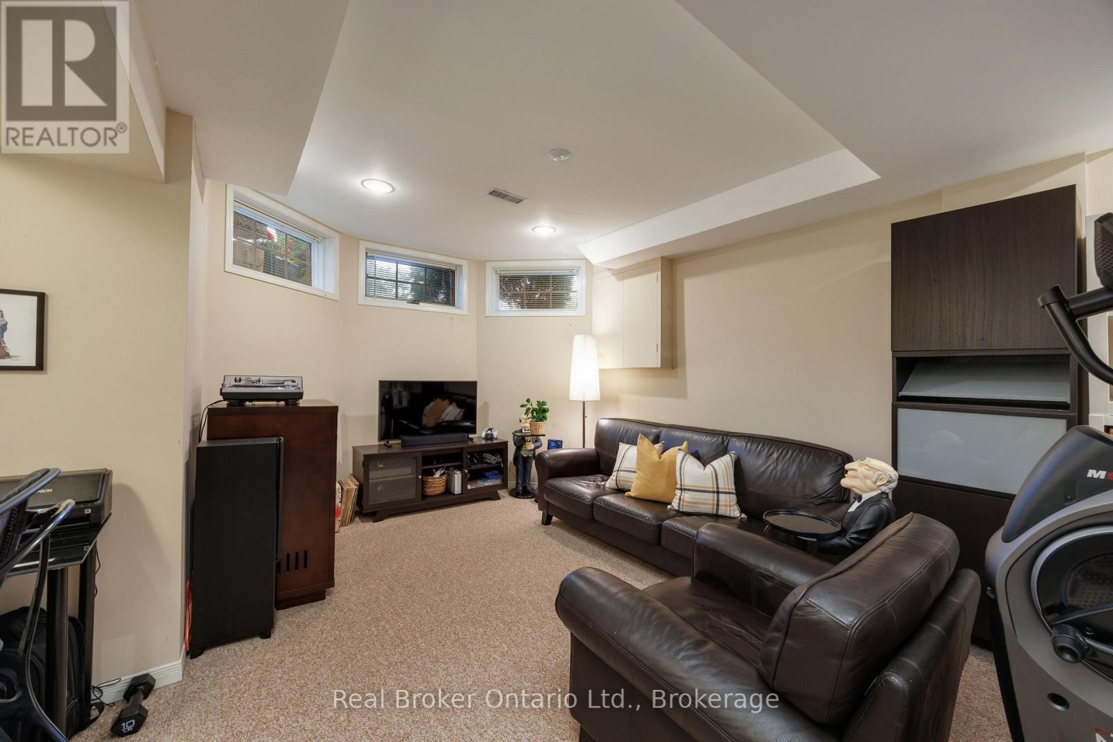 2015 Blairwood Court, Pickering, Ontario  L1X 2S3 - Photo 28 - E13476594