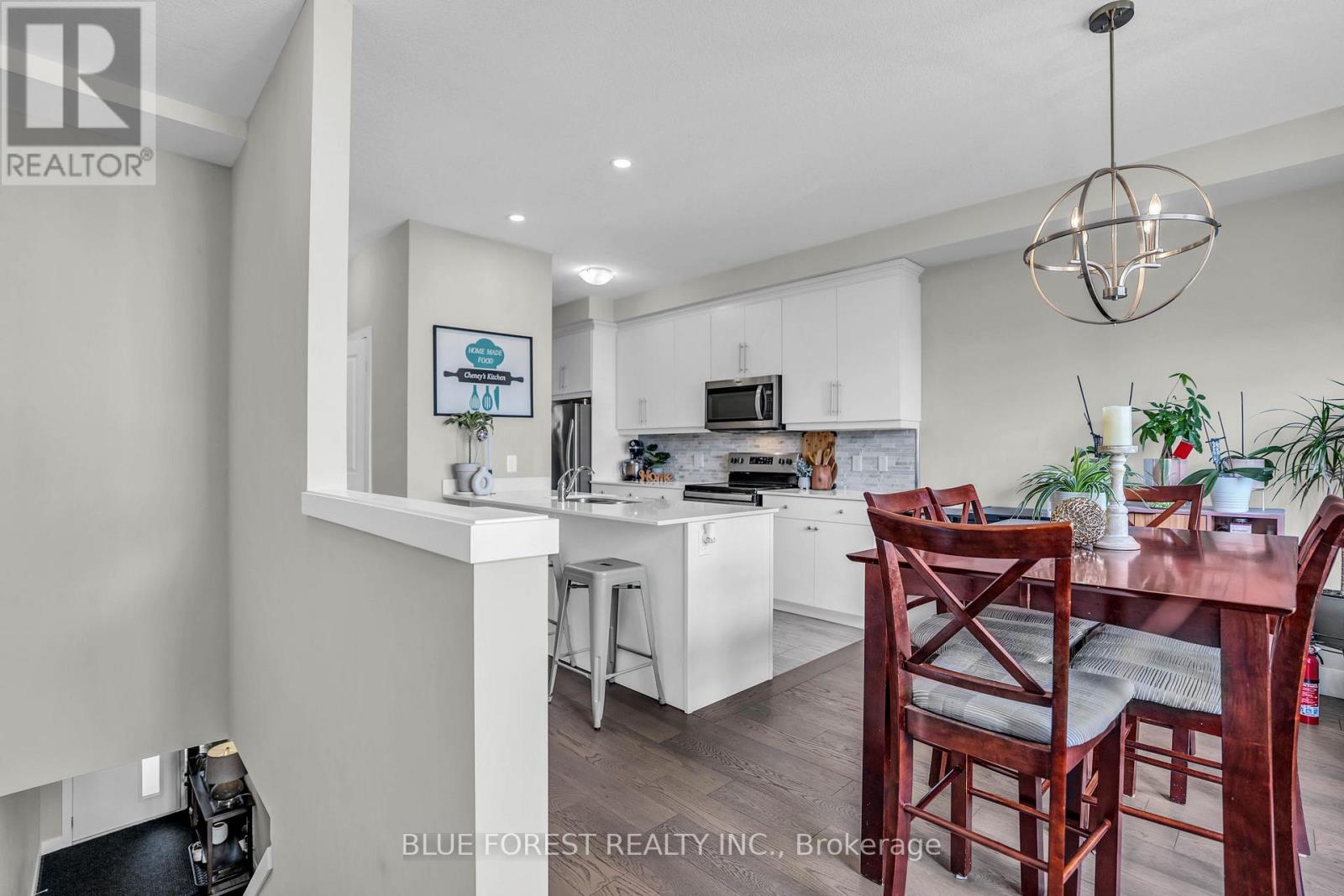 4 - 2070 Meadowgate Boulevard, London South, Ontario  N6M 0H5 - Photo 6 - X13469984