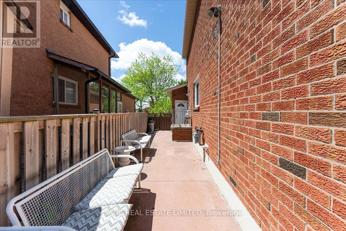 116 Butterfield Crescent, Vaughan, Ontario  L6A 1J3 - Photo 39 - N13476202