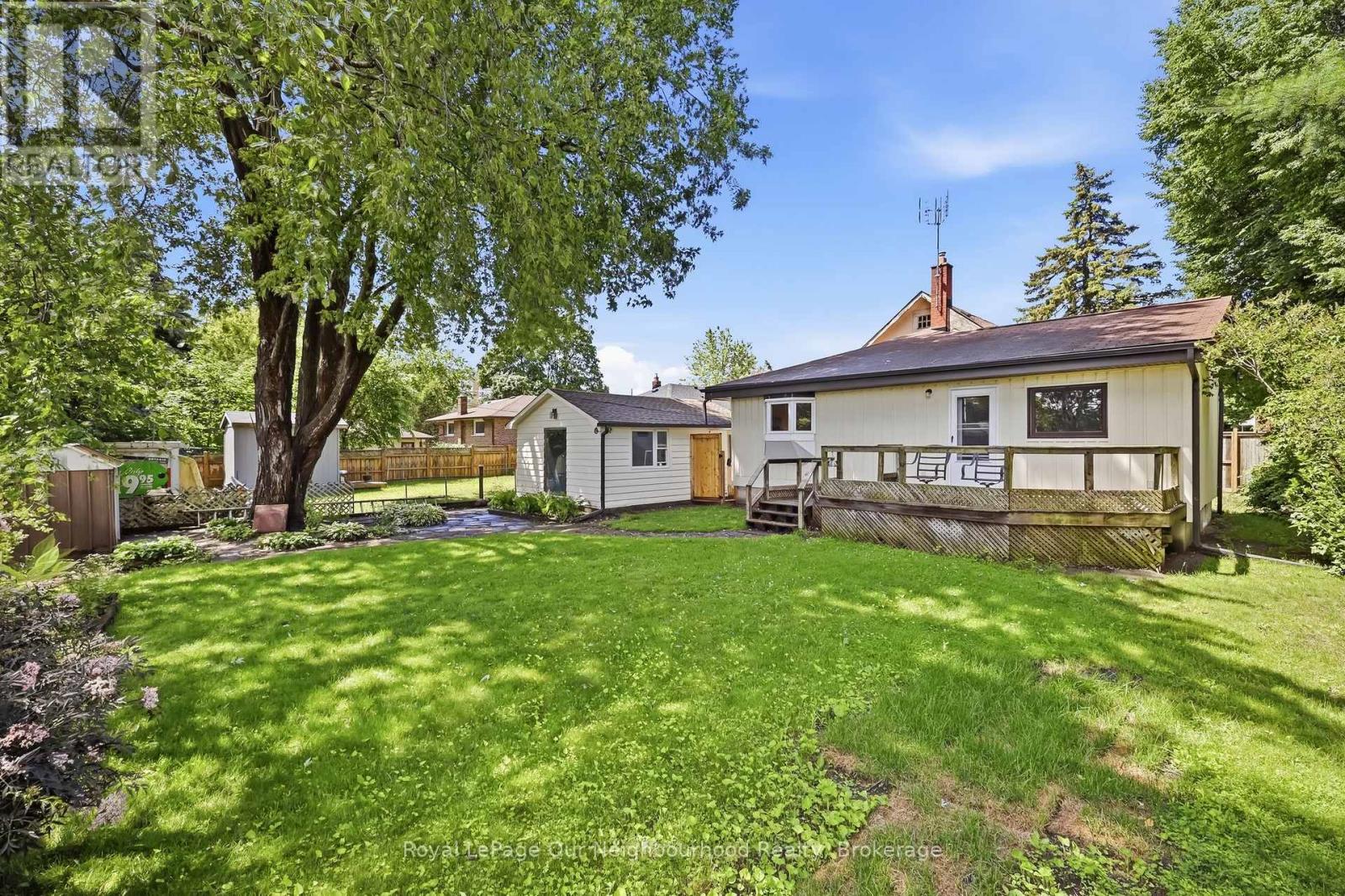 329 Perry Street, Whitby, Ontario  L1N 4C2 - Photo 44 - E13476578