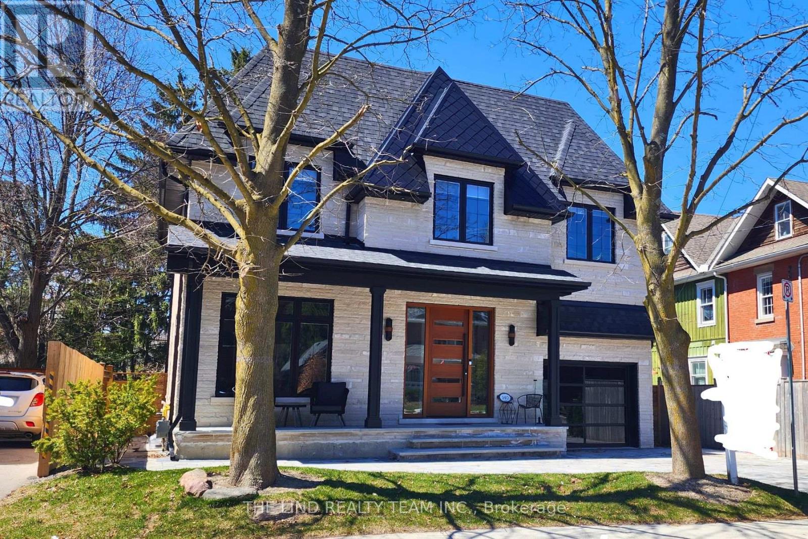 140 TEMPERANCE STREET, Aurora, Ontario