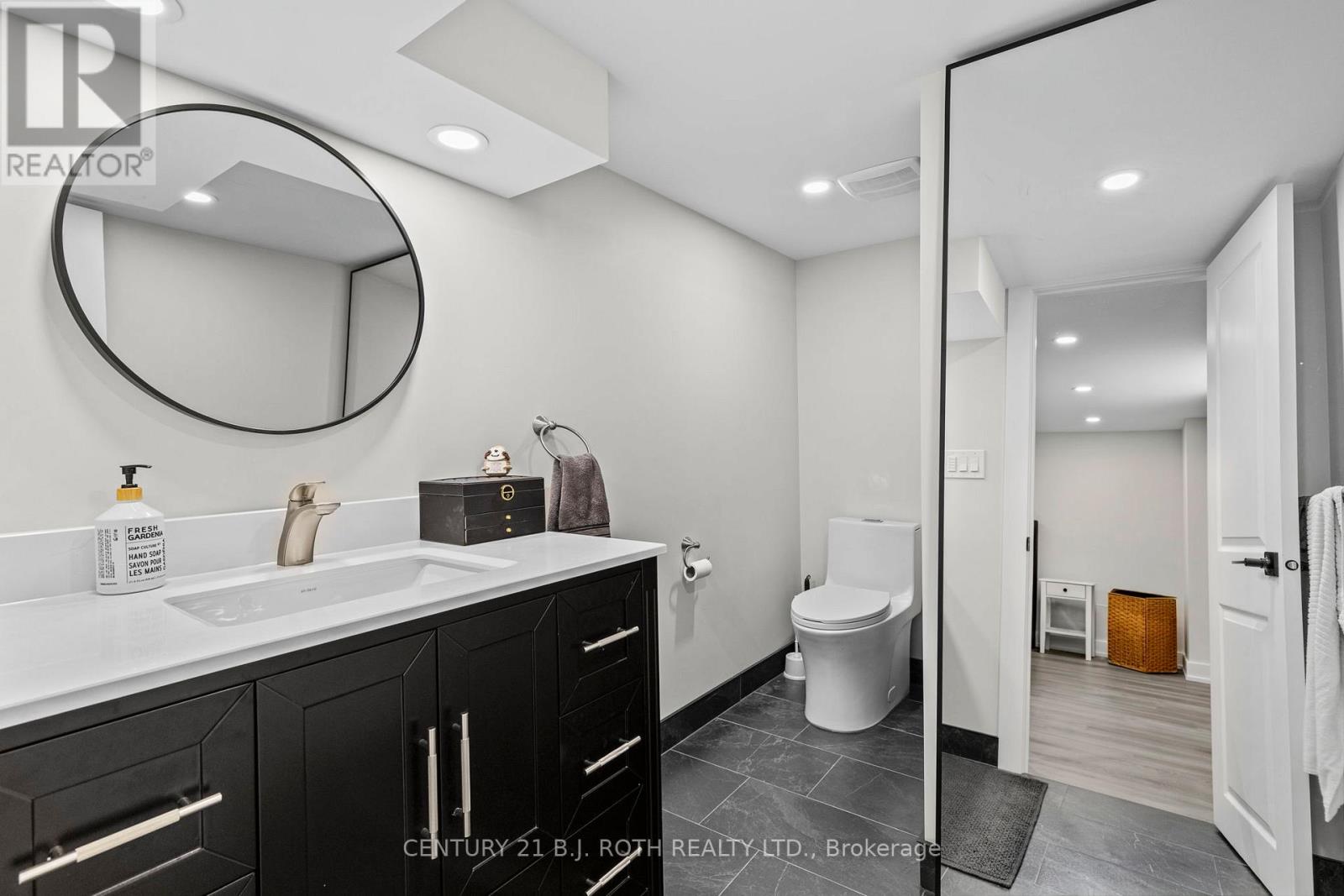 106 Malcolm Street, Essa (Angus), Ontario  L0M 1B0 - Photo 24 - N13476562