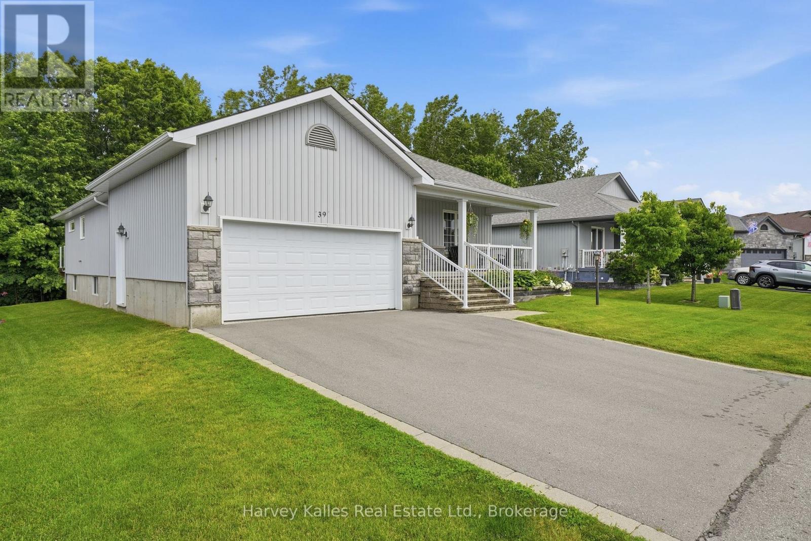 39 Conger Drive, Prince Edward County, Ontario  K0K 3L0 - Photo 2 - X13476004