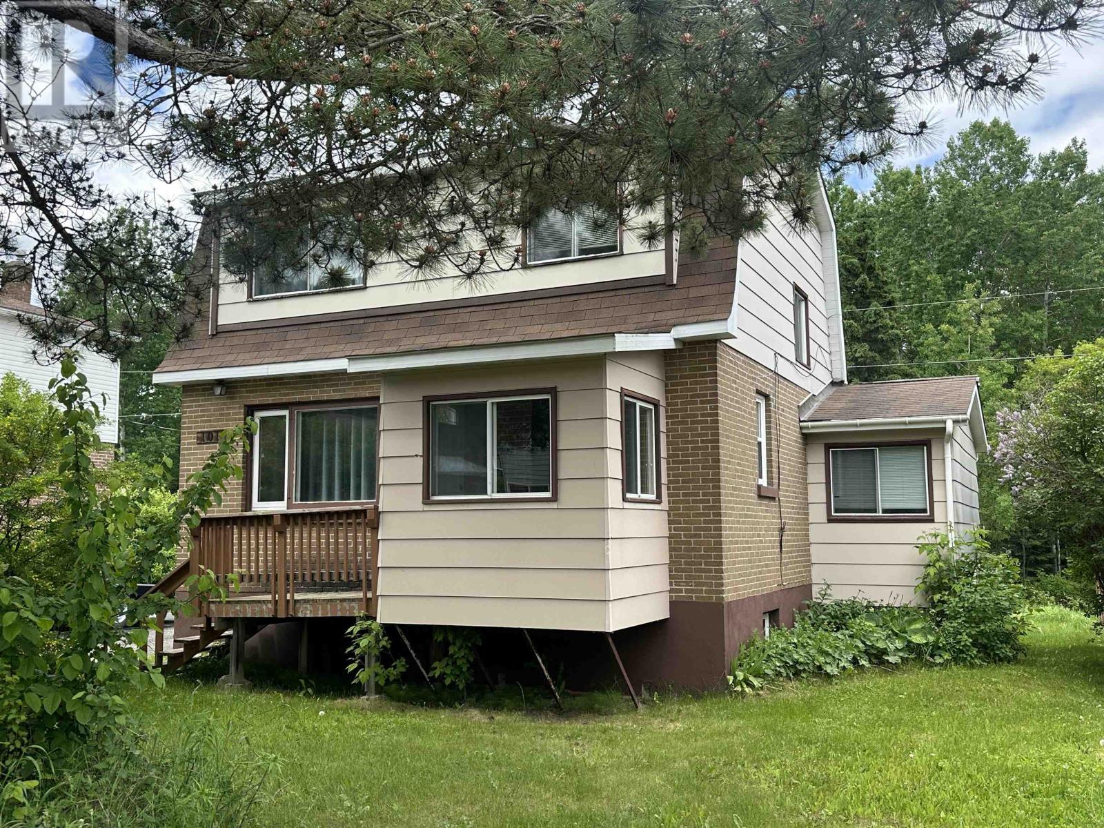 101 Brompton RD, Red Rock, Ontario