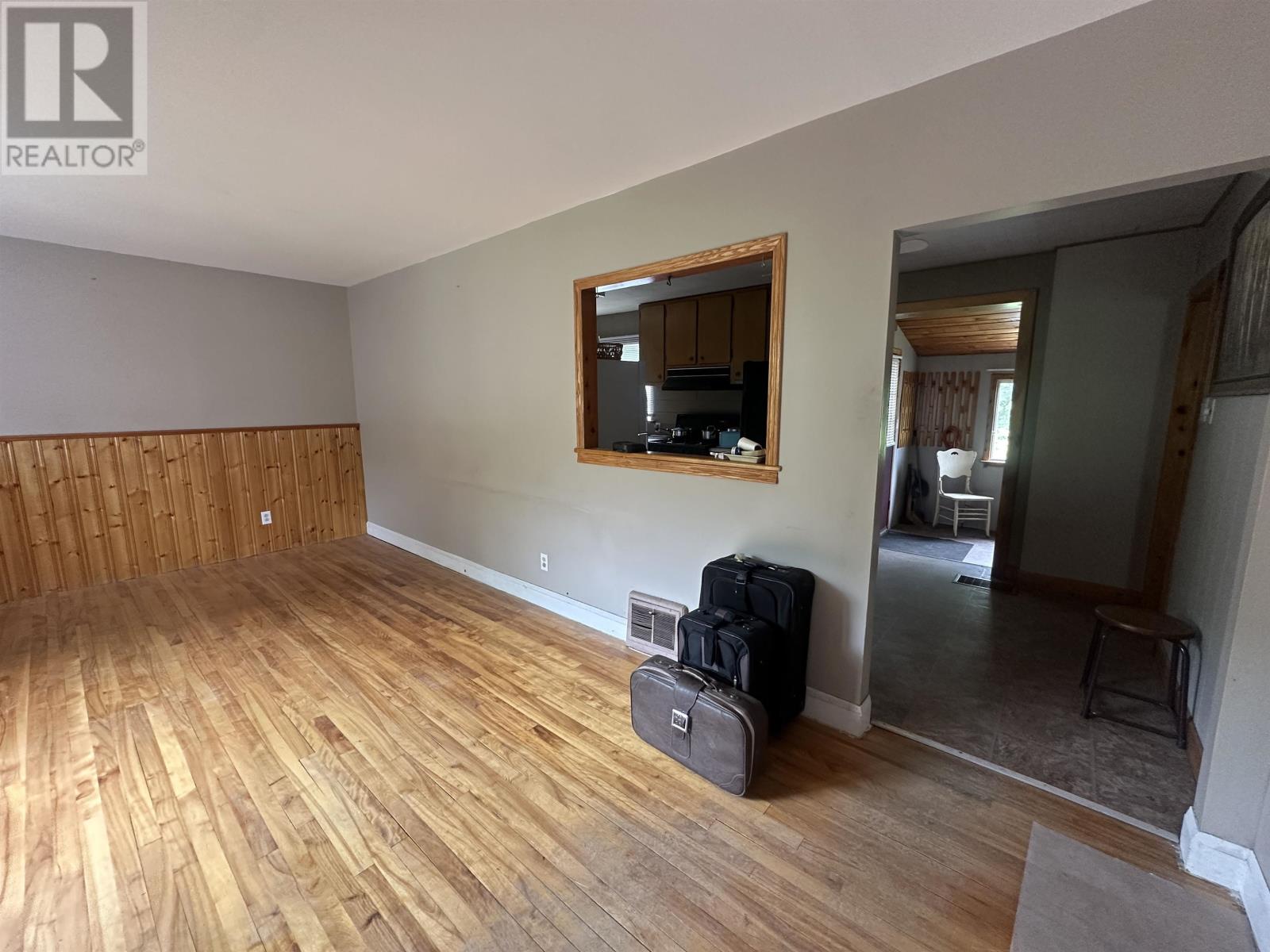 101 Brompton Rd, Red Rock, Ontario  P0T 2P0 - Photo 12 - TB2600536