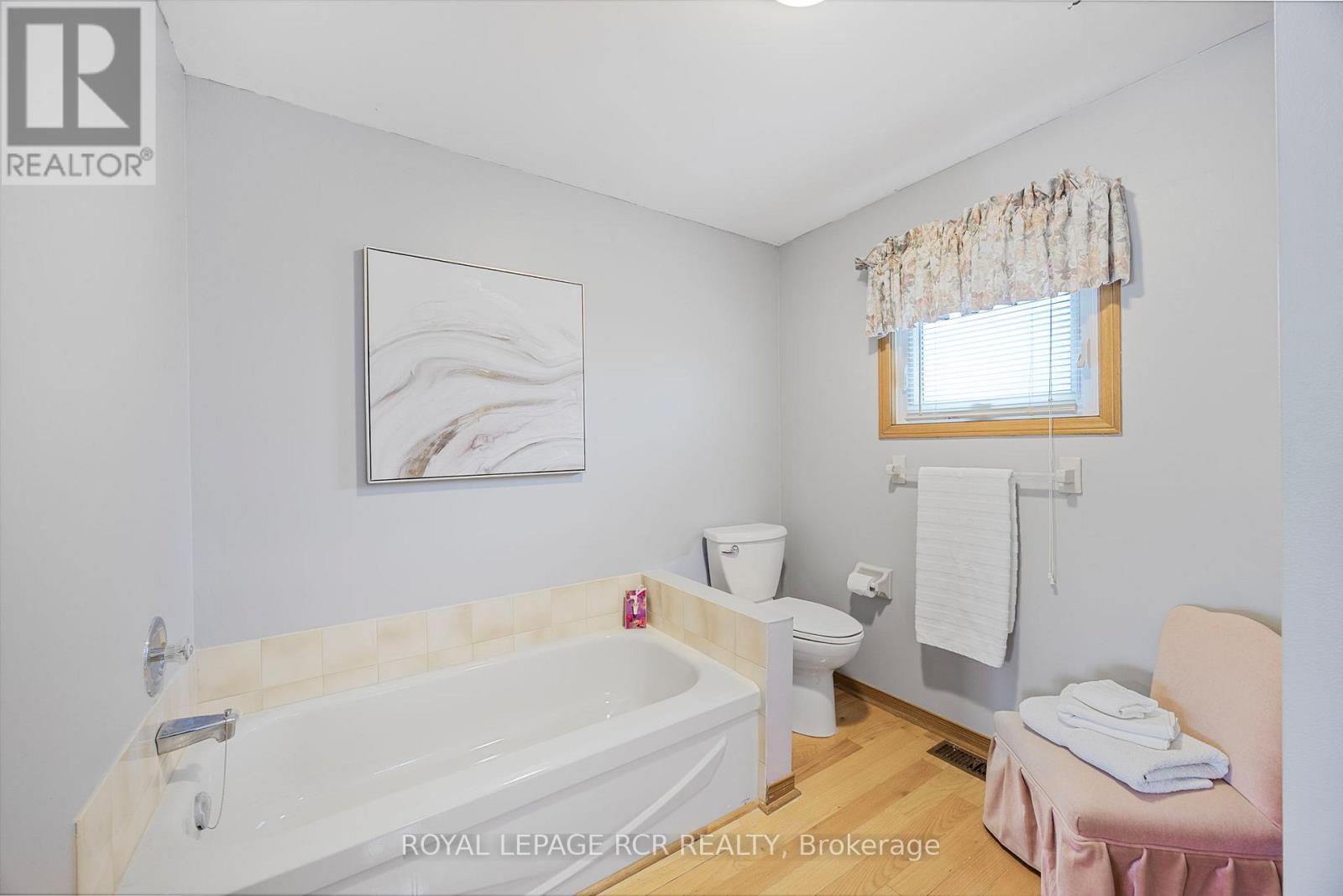 39 Passmore Avenue, Orangeville, Ontario L9W 4K4 - Photo 20 - W12880674