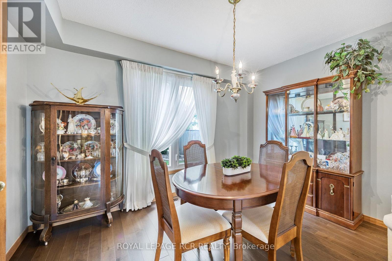 39 Passmore Avenue, Orangeville, Ontario L9W 4K4 - Photo 13 - W12880674