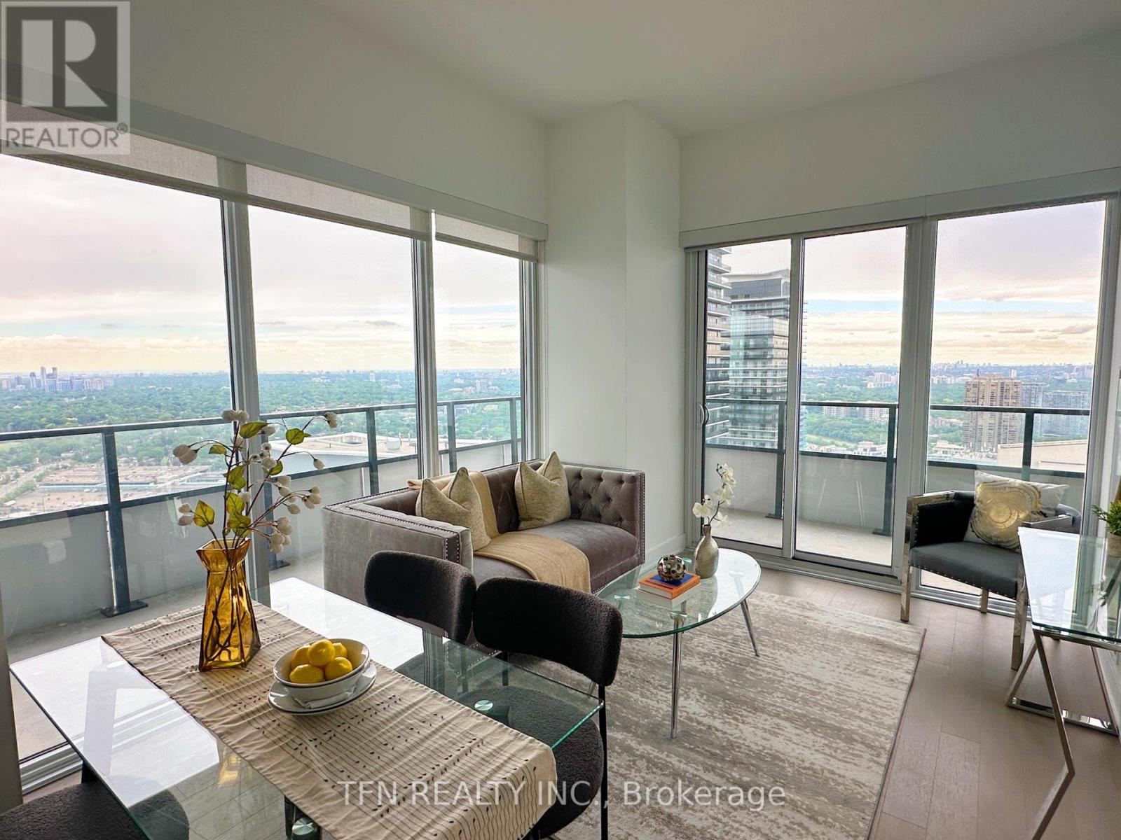 4703 - 20 SHORE BREEZE DRIVE, Toronto, Ontario