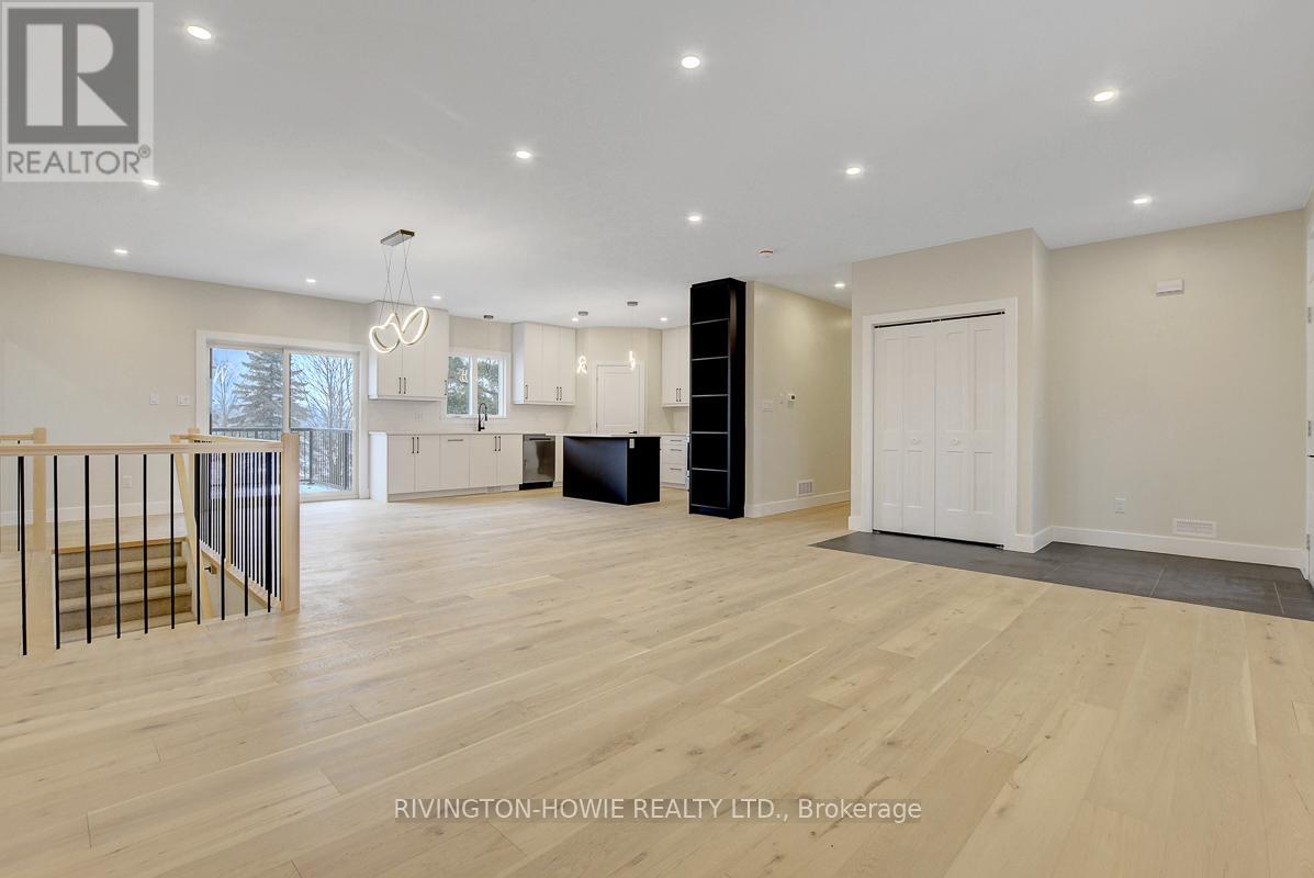 354 Russett Drive, Mcnab/braeside, Ontario  K7S 3G8 - Photo 9 - X12648546
