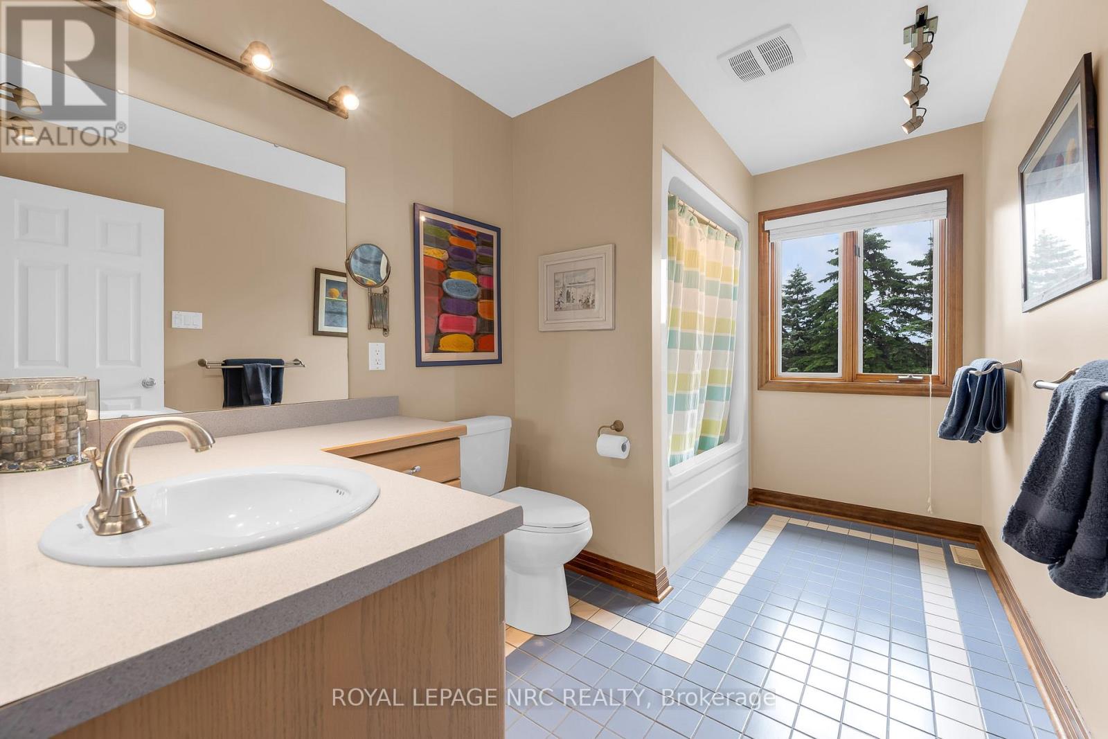 57 Millbridge Crescent, Pelham, Ontario  L3E 0E1 - Photo 36 - X13475460