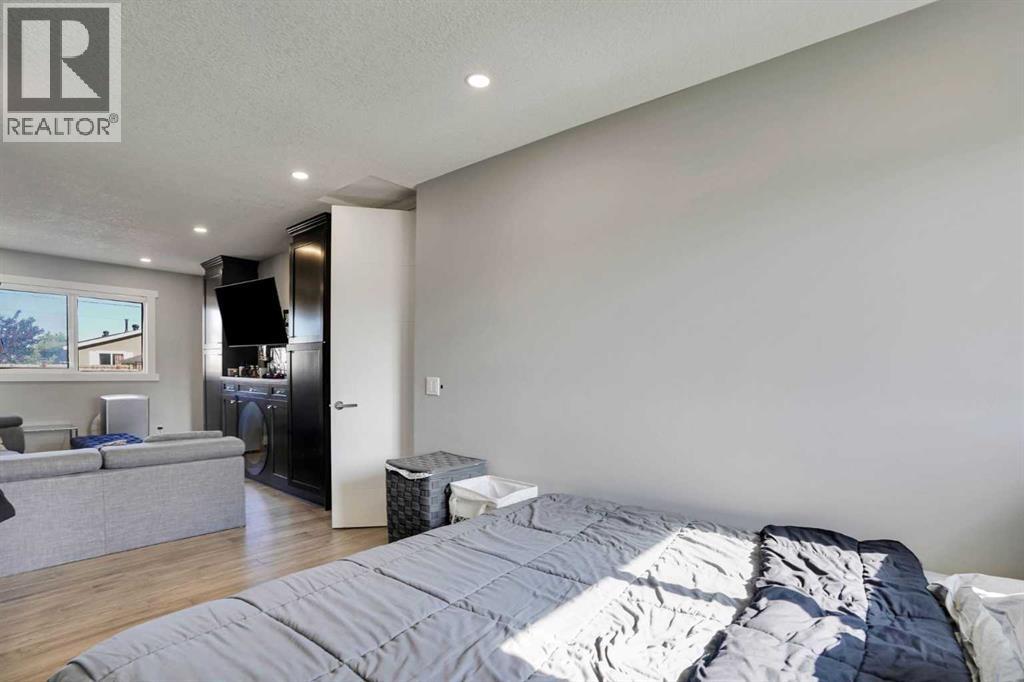 1527 Maitland Drive NE, Calgary, Alberta  T2A 5V2 - Photo 19 - A2321382