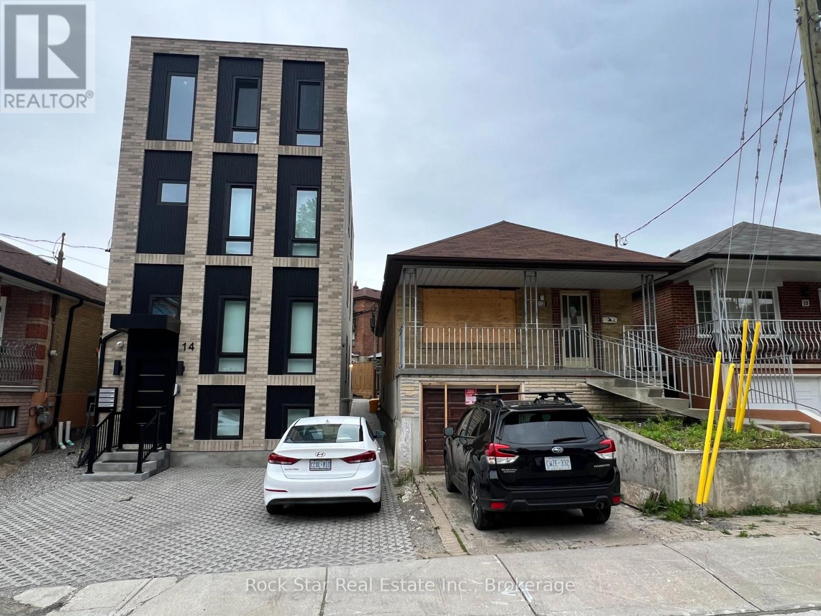 12 HOLMESDALE ROAD, Toronto, Ontario