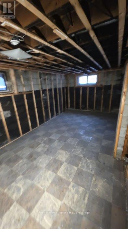 12 Holmesdale Road, Toronto, Ontario  M6E 1Y1 - Photo 16 - W12861182