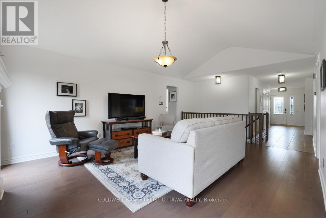 107 Johanna Street, Mississippi Mills, Ontario  K0A 1A0 - Photo 18 - X13472896