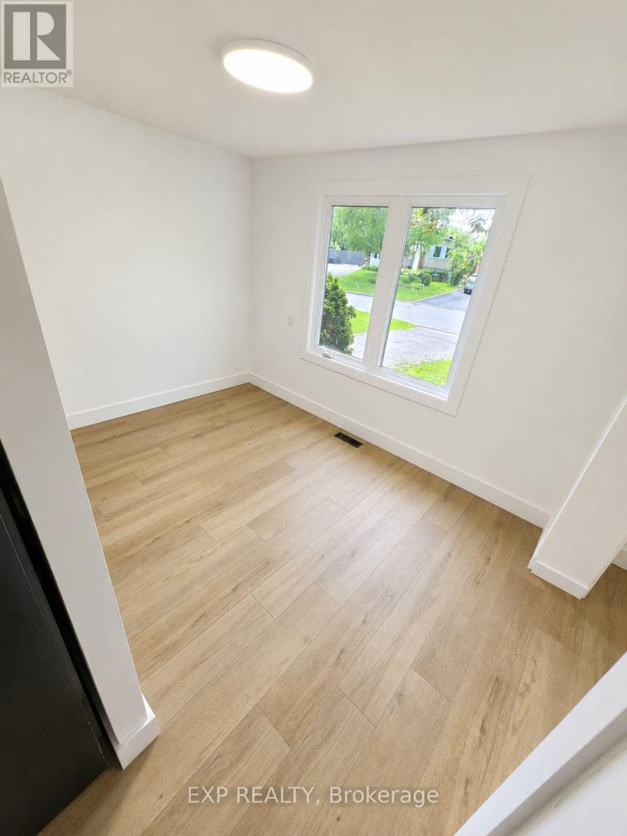 A - 428 Hatfield Crescent, Ottawa, Ontario K1E 1M8 - Photo 5 - X13473146