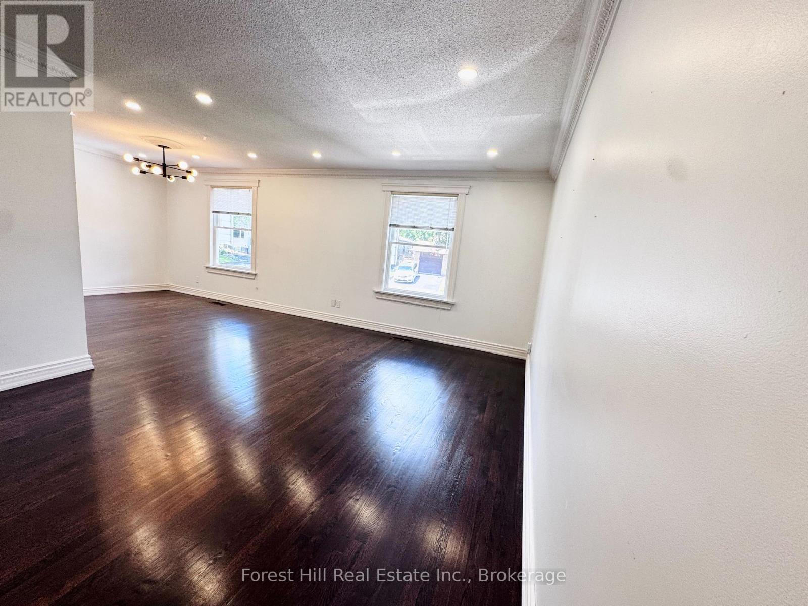4278 Longmoor Drive, Burlington, Ontario  L7L 5A3 - Photo 10 - W13476010