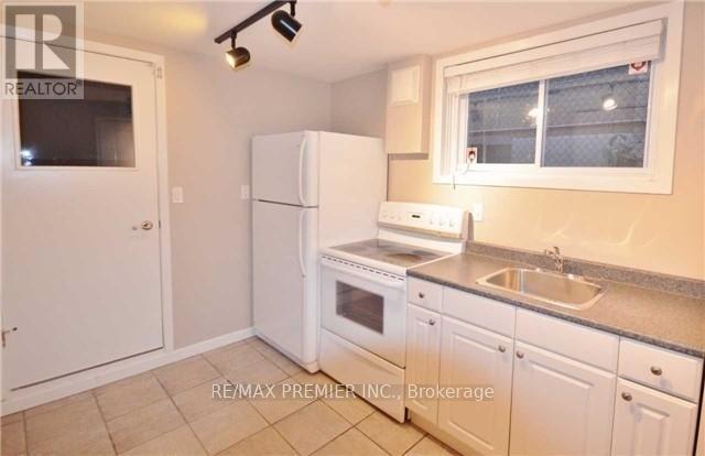 Bsmt Apt - 10 Jopling Avenue N, Toronto, Ontario M9B 4E7 - Photo 4 - W13466028