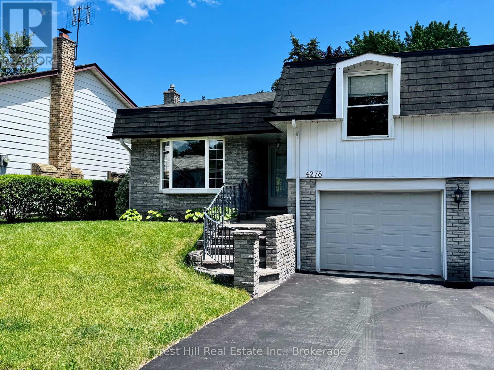 4278 Longmoor Drive, Burlington, Ontario  L7L 5A3 - Photo 2 - W13476010