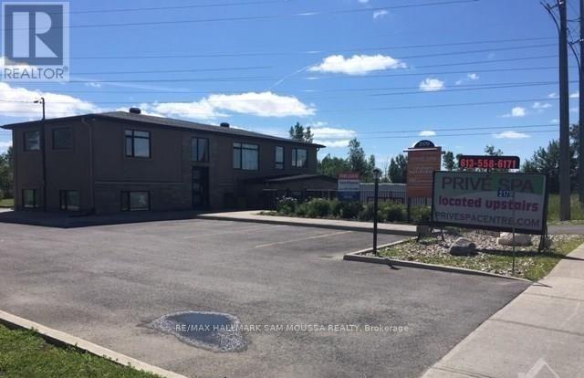 2179 Mer Bleue Road, Ottawa, Ontario K4A 3T9 - Photo 2 - X13475432