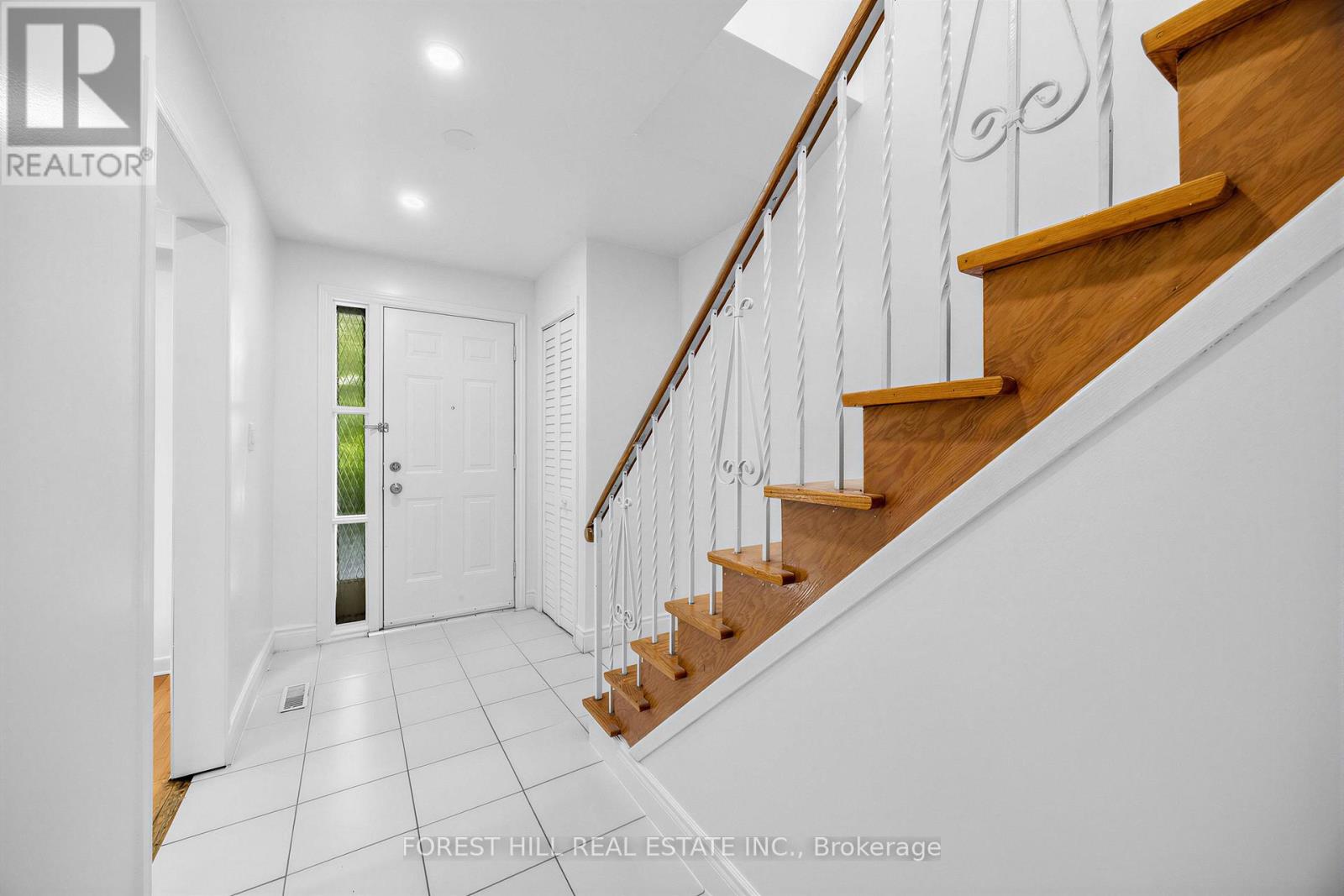 246 Grandravine Drive, Toronto, Ontario  M3N 1J3 - Photo 20 - W13473326