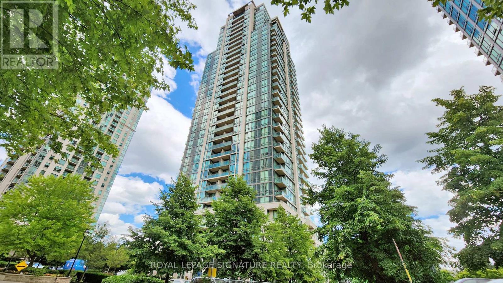 3003 - 3515 Kariya Drive, Mississauga, Ontario L5B 0C1 - Photo 2 - W13472430