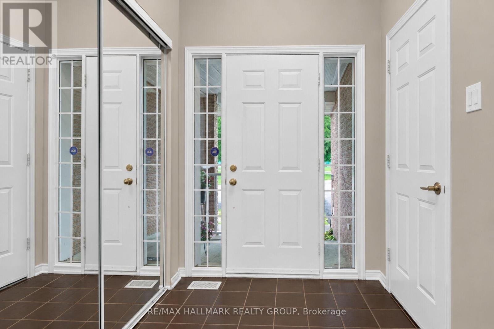 66 Woodgate Way, Ottawa, Ontario K2J 4E6 - Photo 4 - X13475746