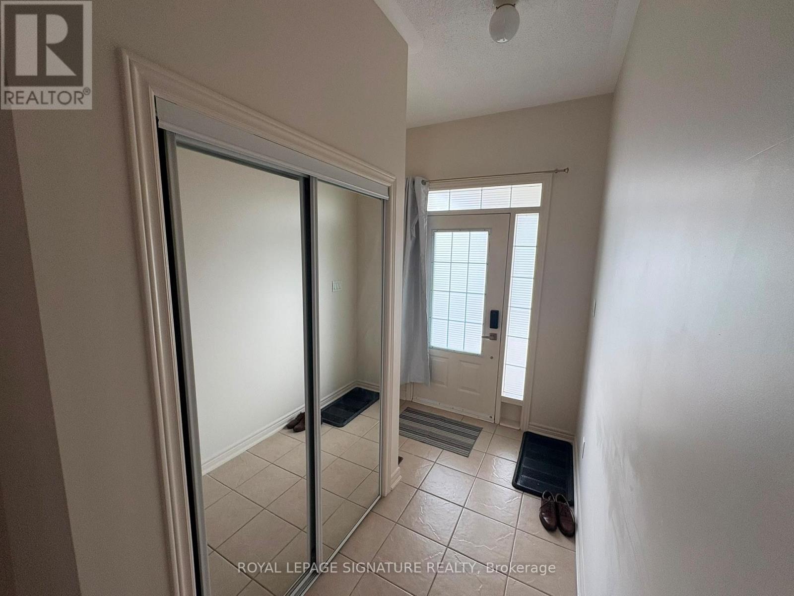 39 Palm Tree Road, Brampton, Ontario  L6V 4N5 - Photo 3 - W13475614