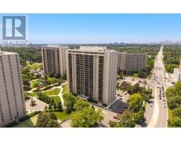 606 - 820 BURNHAMTHORPE ROAD, Toronto, Ontario