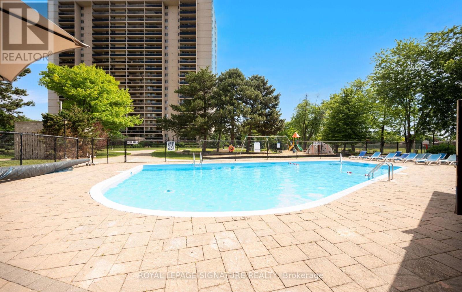 606 - 820 Burnhamthorpe Road, Toronto, Ontario  M9C 4W2 - Photo 36 - W13475772