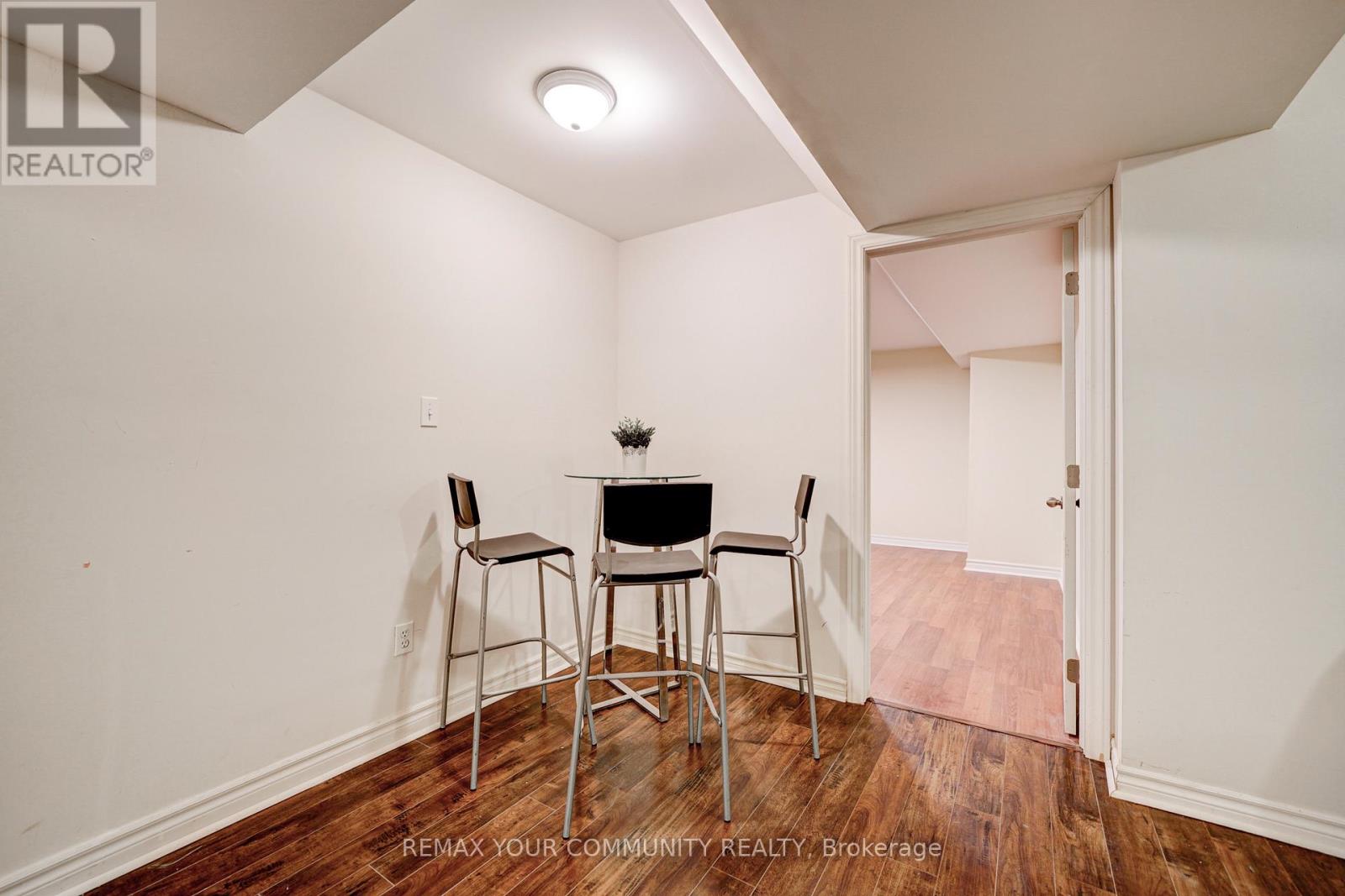 7 Fern Avenue, Richmond Hill, Ontario  L4B 3R7 - Photo 35 - N13439706