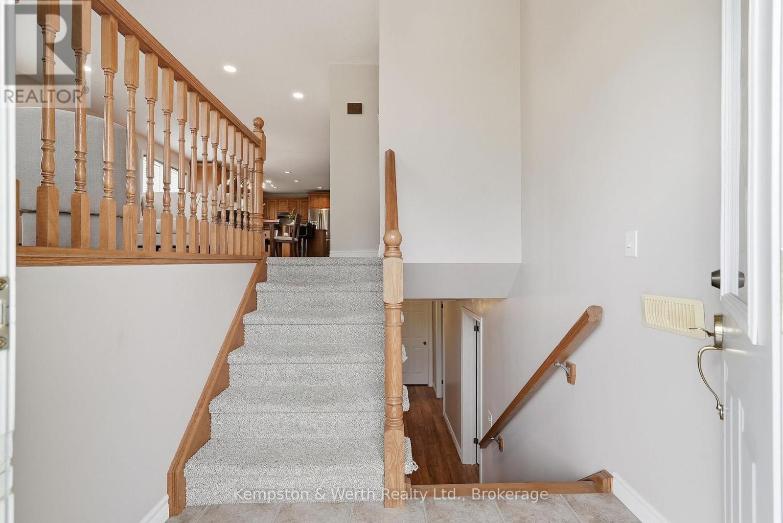 900 Boyd Avenue, North Perth, Ontario  N4W 3V5 - Photo 6 - X13475834