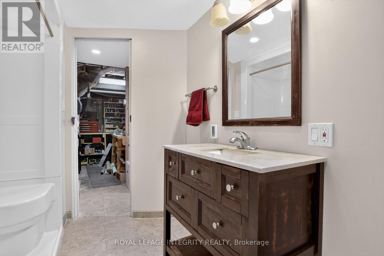954 Watson Street, Ottawa, Ontario  K2B 6C2 - Photo 40 - X13476472